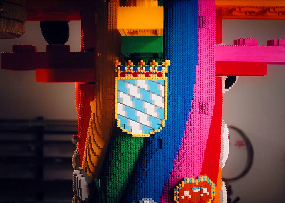 LEGOLAND Tree Of Creativity 03