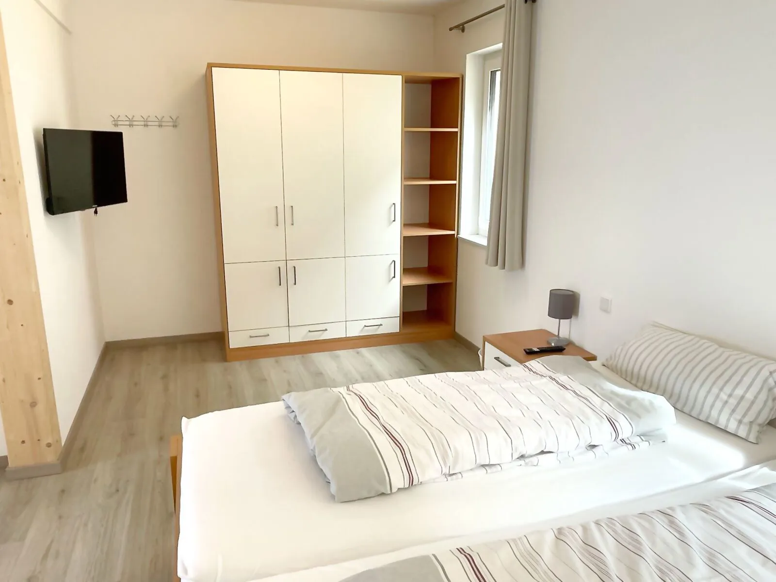 LEGOLAND Mitarbeiterunterkunft Doppelzimmer Innenansicht