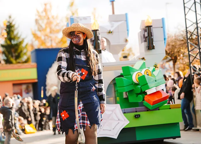 LEGOLAND Halloween Parade 05