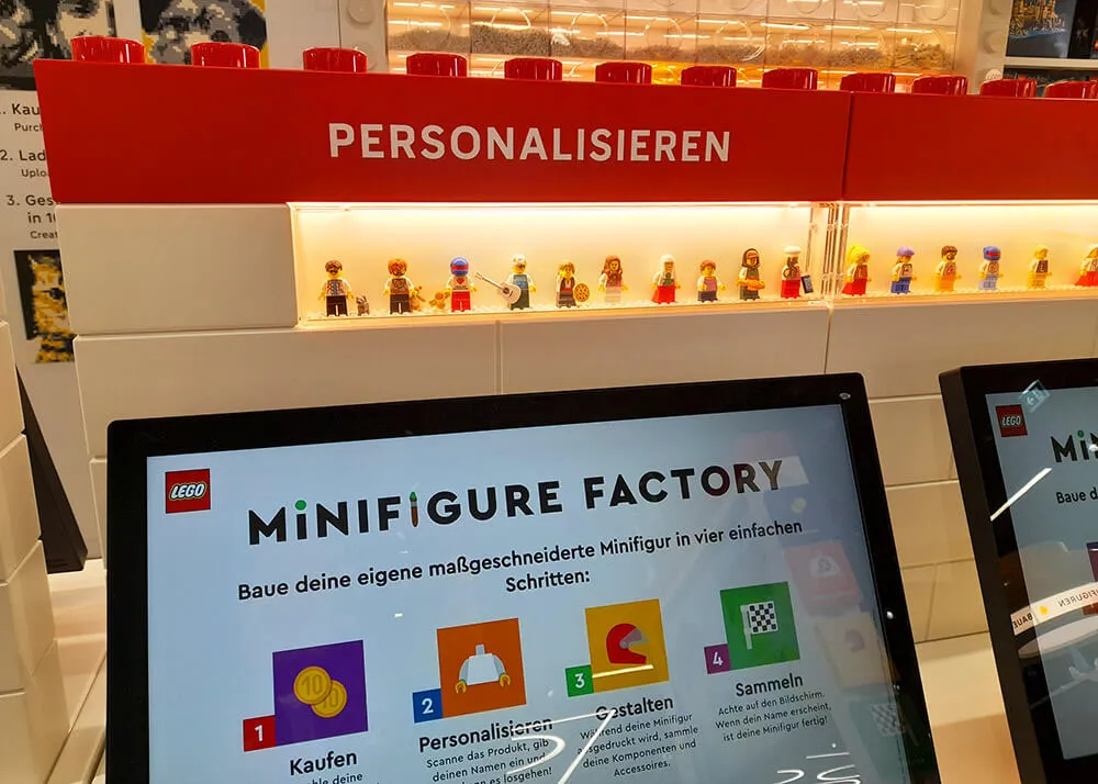 LEGOLAND Deutschland LEGO Shop Minifigure Factory