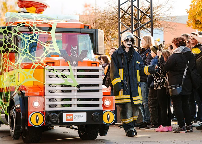 LEGOLAND Halloween Parade 06