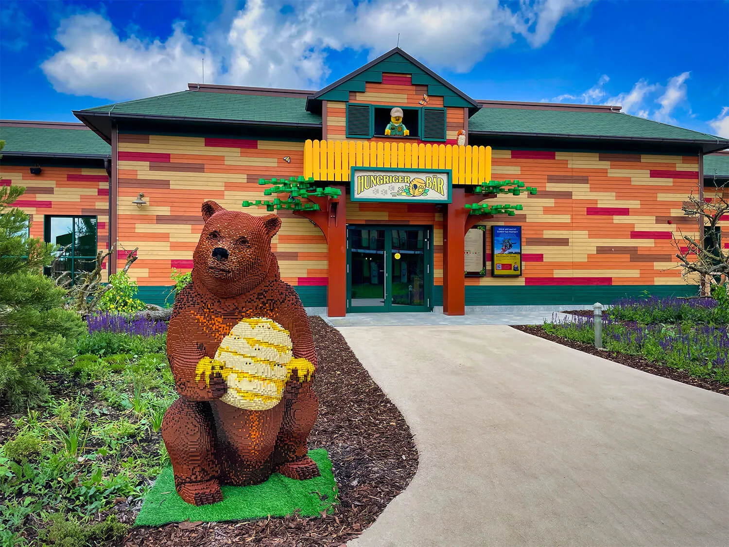 LEGOLAND® Holiday Village - Pirate Tavern