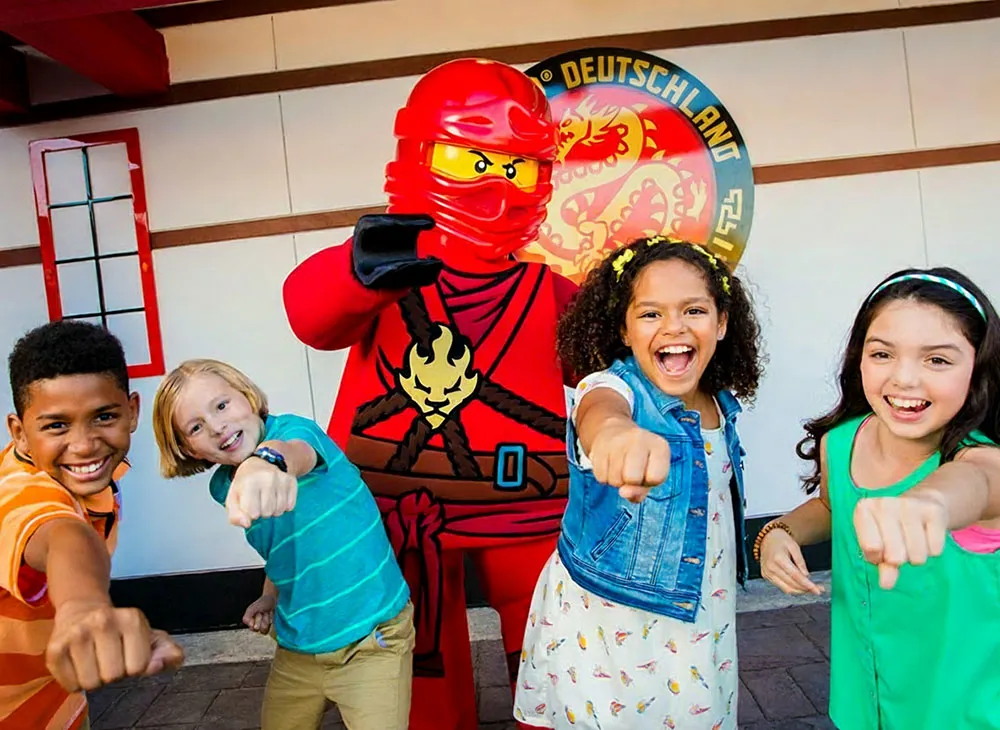 LEGO NINJAGO Event LEGOLAND Kay mit Kindern