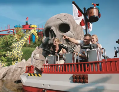 Family in the LEGOLAND Deutschland park area Land of the Pirates
